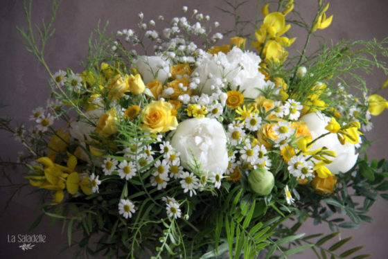 La-Saladelle-Bouquet-champêtre-jaune-et-blanc