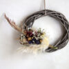 Couronne-rotin-et-fleurs-séchées-violet-La-Saladelle