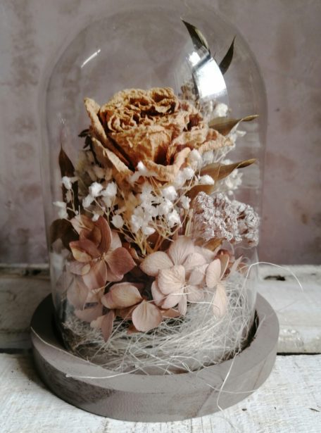 Cloche-fleurs-sechees-La-Saladelle-Atelier-floral-66